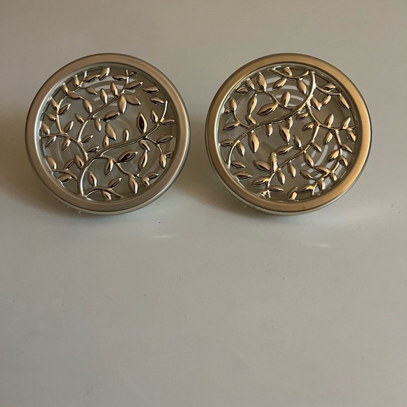 2 Bath and Body Works Car Air Freshener Holders - Picture 2 of 5